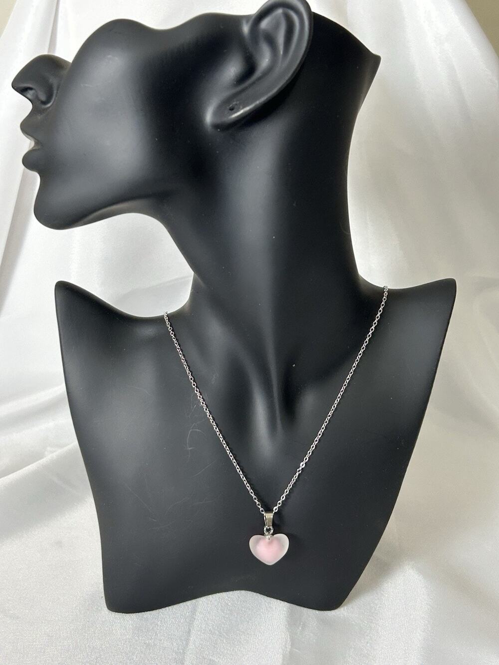 Lovely Silver Tone Necklace With Frost Resin Heart. Measures 24”